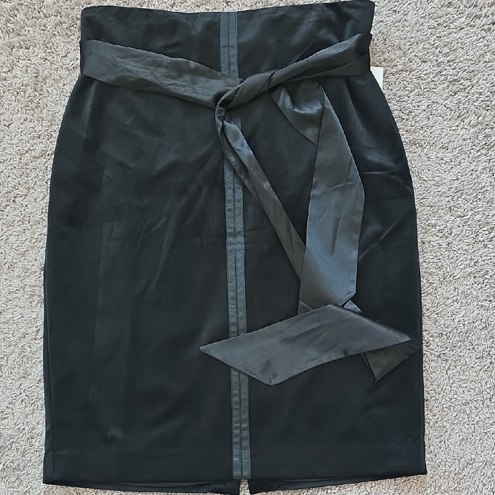 New York & Comoany black velvet skirt with sash-14